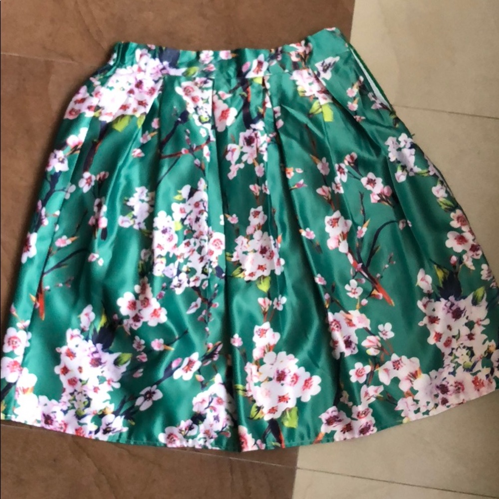 Happy skirt